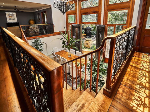 The Regents Park Mansion - Holiday Adelaide 4