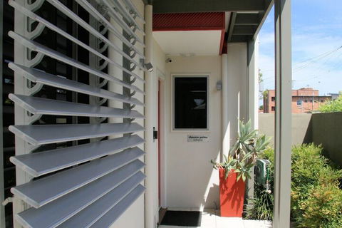 Chaucer Palms Boutique Bed & Breakfast - Holiday Adelaide 3