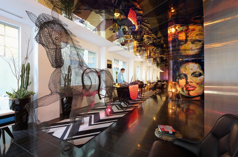 Adelphi Hotel - Holiday Adelaide 1