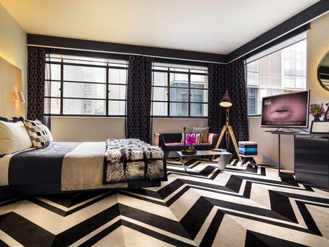 Adelphi Hotel - Holiday Adelaide 6
