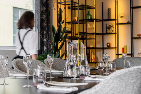 Adelphi Hotel - Holiday Adelaide 10