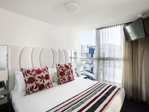 The Sebel Melbourne Docklands - Holiday Adelaide 4
