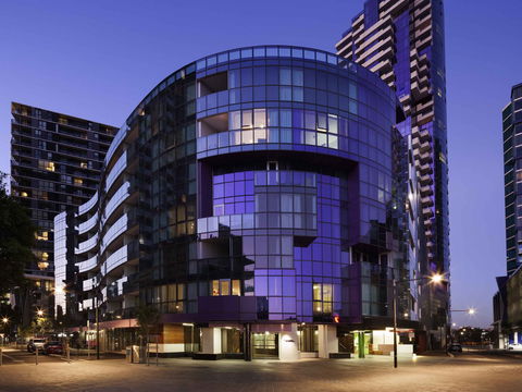 The Sebel Melbourne Docklands - Holiday Adelaide 16