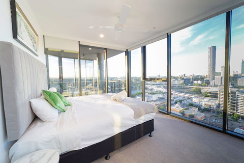 Arise Brisbane One - Holiday Adelaide 5
