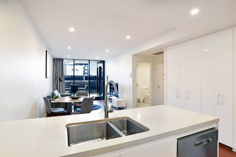 Arise Atlas - Holiday Adelaide 12