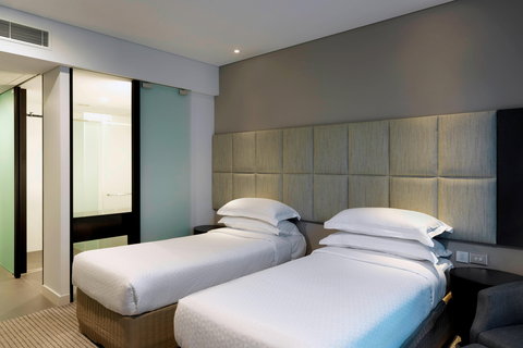 Four Points by Sheraton Brisbane - Holiday Adelaide 4