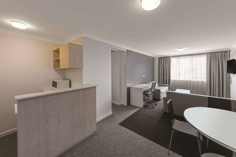 Rendezvous Hotel Perth Central - Holiday Adelaide 8