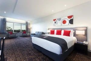 The Calamvale Hotel - Holiday Adelaide 8