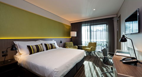 The Glen Hotel & Suites - Holiday Adelaide 3