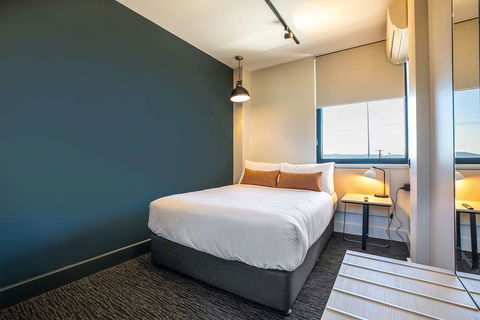 Chardons Corner Hotel - Holiday Adelaide 8