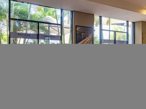 Mercure Brisbane Garden City - Holiday Adelaide 3