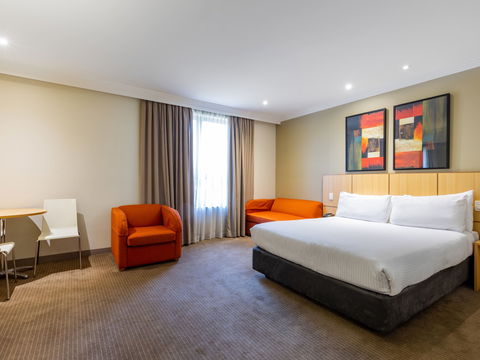 Mercure Brisbane Garden City - Holiday Adelaide 11