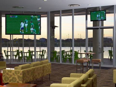 Mercure Melbourne Caroline Springs - Holiday Adelaide 3
