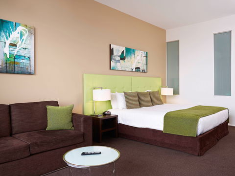 Mercure Melbourne Caroline Springs - Holiday Adelaide 6
