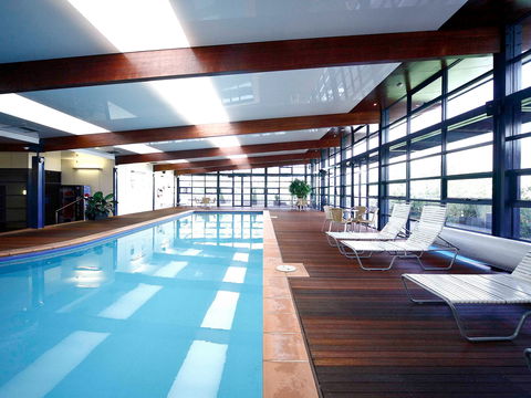 Novotel Canberra - Holiday Adelaide 14