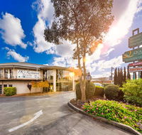 Quality Hotel Melbourne Airport - Holiday Adelaide