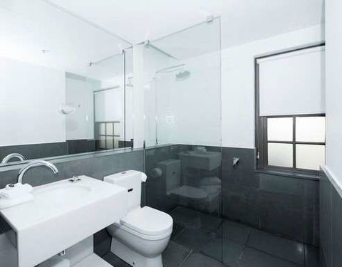 Peppers Gallery Hotel, Canberra - Holiday Adelaide 1