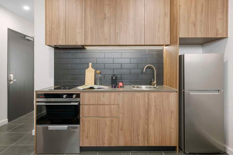 Punthill Essendon North - Holiday Adelaide 12