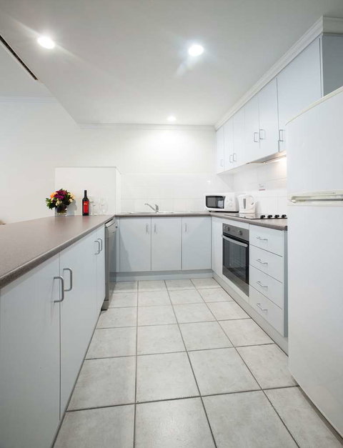 Franklin Central Apartments - Holiday Adelaide 4