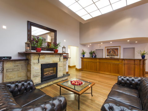 Hotel Grand Chancellor on Currie - Holiday Adelaide 1