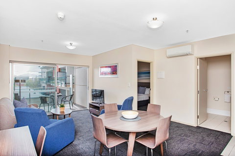 Hume Serviced Apartments - Holiday Adelaide 14