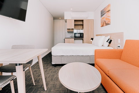 Tom's Court Hotel - Holiday Adelaide 8