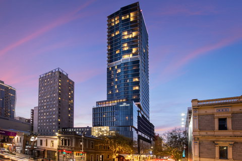 Crowne Plaza Adelaide - Holiday Adelaide 0