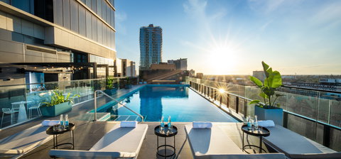 Crowne Plaza Adelaide - Holiday Adelaide 1