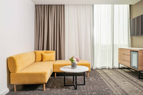 Crowne Plaza Adelaide - Holiday Adelaide 3