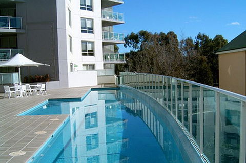 Pacific Suites Canberra - Holiday Adelaide 2