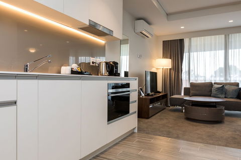The Brankstone Hotel & Residences - Holiday Adelaide 5