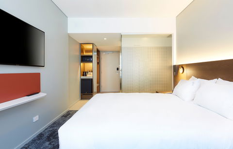 Holiday Inn Express Sydney Airport - Holiday Adelaide 8