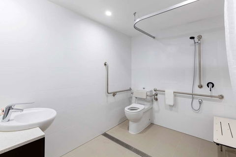 Travelodge Sydney Airport - Holiday Adelaide 4