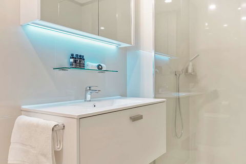 Good Life Suites - Holiday Adelaide 7