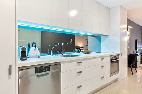 Good Life Suites - Holiday Adelaide 10