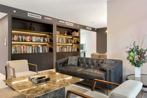 Good Life Suites - Holiday Adelaide 15