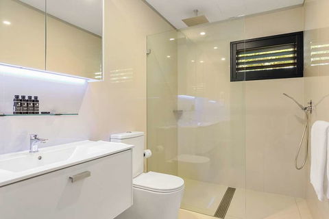 Good Life Suites - Holiday Adelaide 16