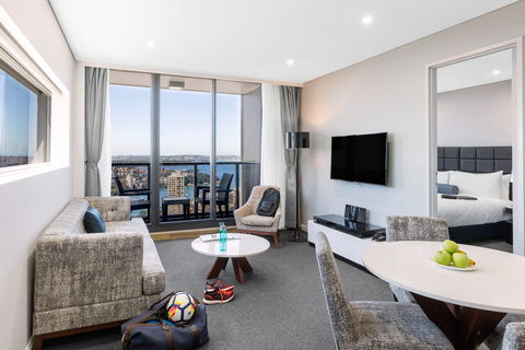 Meriton Serviced Apartments North Sydney - Holiday Adelaide 10