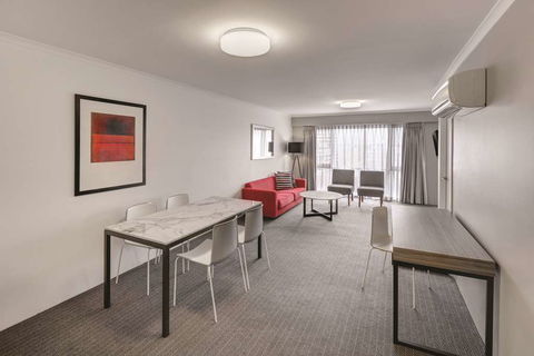 Adina Serviced Apartments James Court - Holiday Adelaide 5