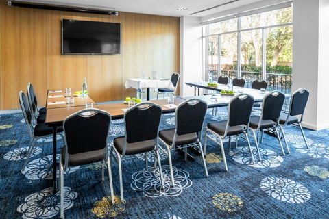 Hotel Urban St Leonards - Holiday Adelaide 8