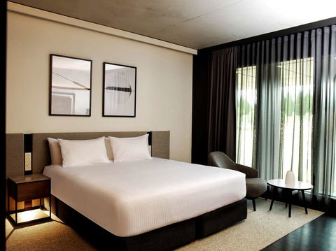 A By Adina Canberra - Holiday Adelaide 7