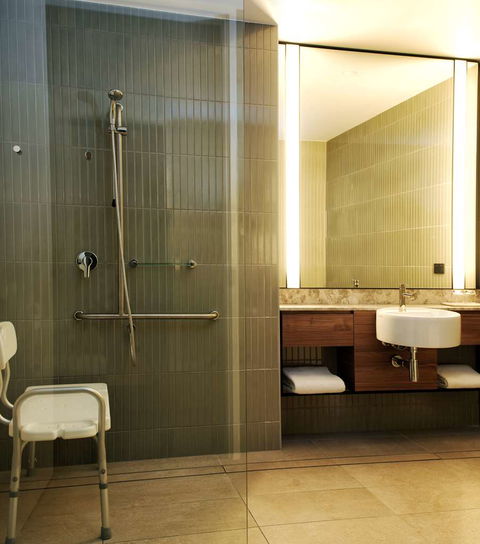 A By Adina Canberra - Holiday Adelaide 9