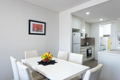 Astra Apartments North Sydney - Holiday Adelaide 6