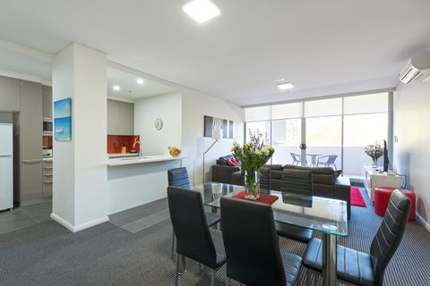 Astra Apartments North Sydney - Holiday Adelaide 7
