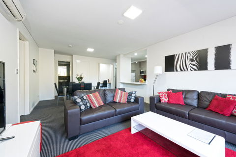 Astra Apartments North Sydney - Holiday Adelaide 9