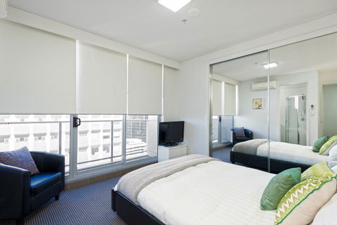 Astra Apartments North Sydney - Holiday Adelaide 12