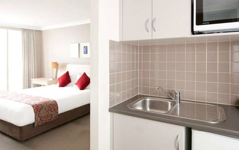 Mantra Chatswood - Holiday Adelaide 13