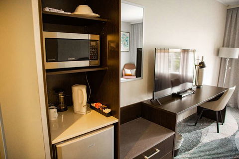 Royal Pacific Hotel - Holiday Adelaide 3