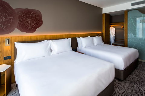 Crowne Plaza Hobart - Holiday Adelaide 6