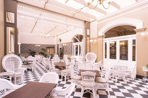 Hadley's Orient Hotel - Holiday Adelaide 5